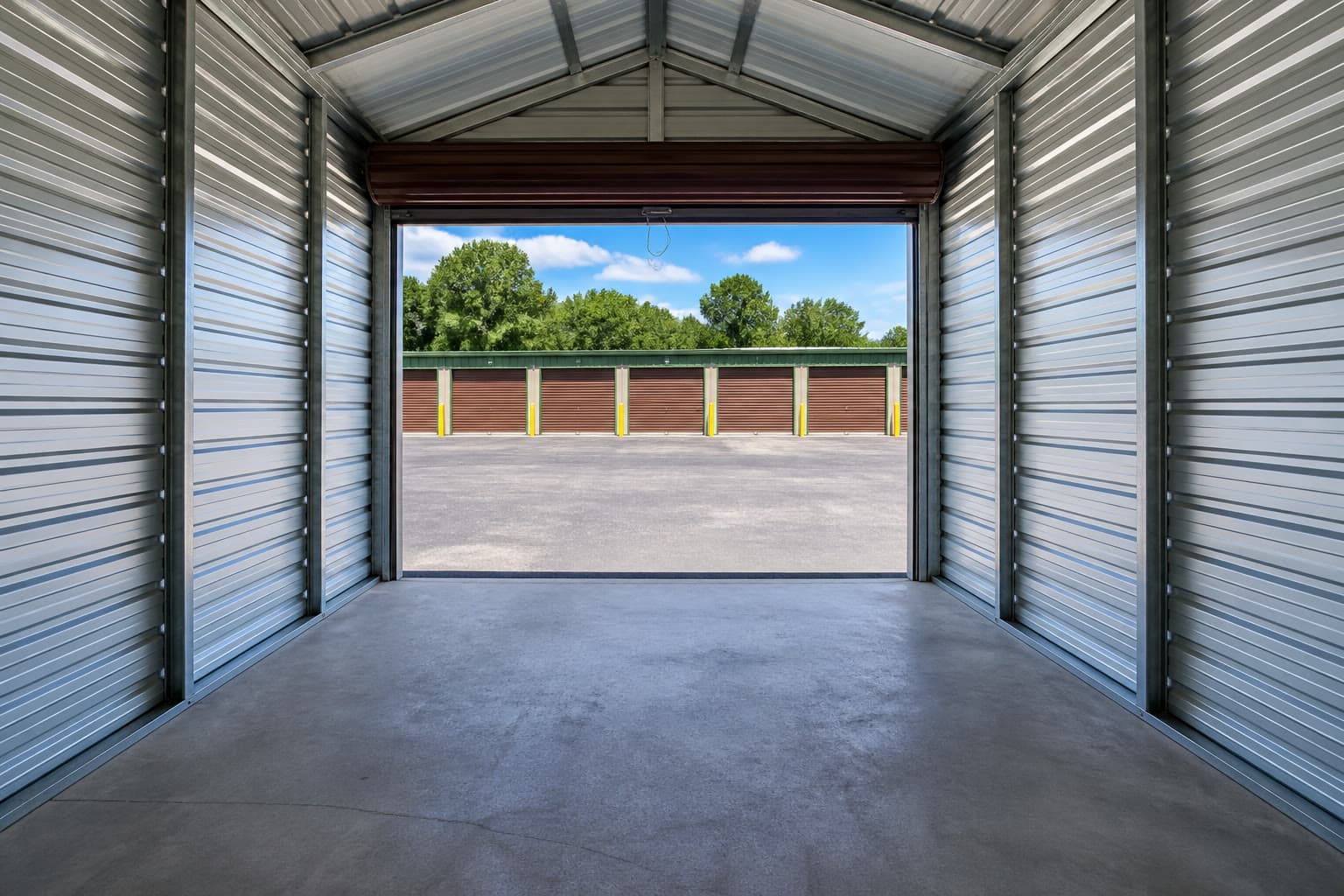 Coqui Self Storage en Aguadilla, unidad drive-up